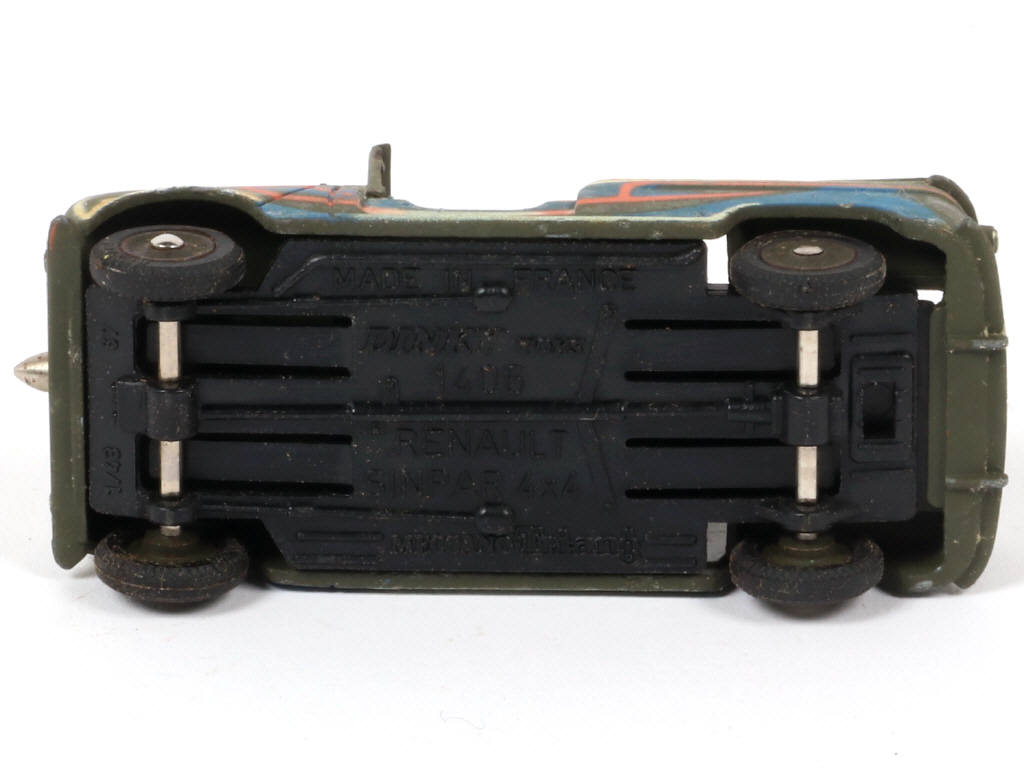 Lot 172 - DINKY TOYS (FRANCE) (1)