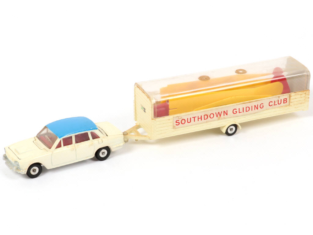 Lot 90 - DINKY TOYS (GB) (1)