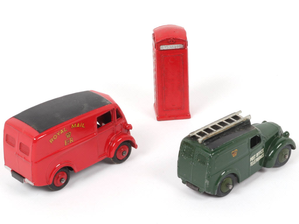 Lot 96 - DINKY TOYS (GB) (1)