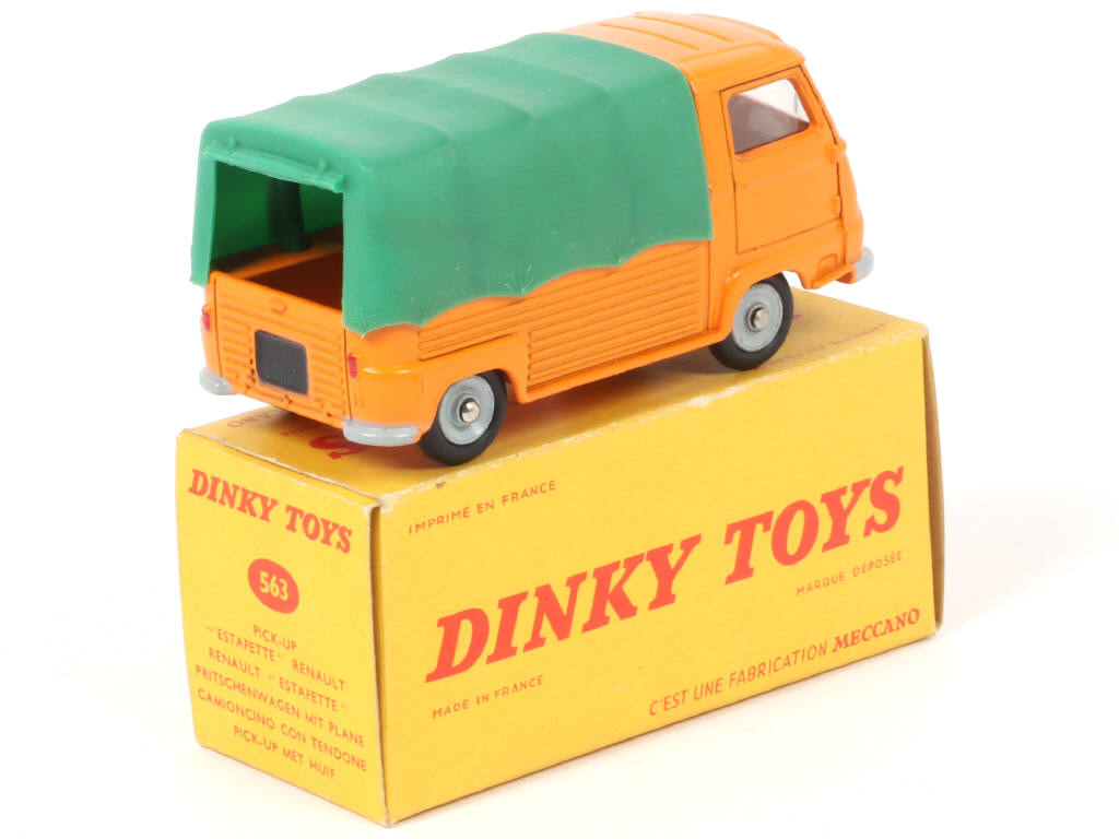 Lot 176 - DINKY TOYS (FRANCE) (1)