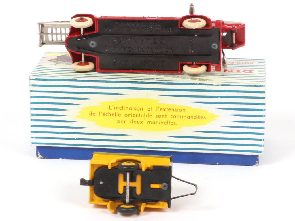 Lot 200 - DINKY TOYS (FRANCE) (2)