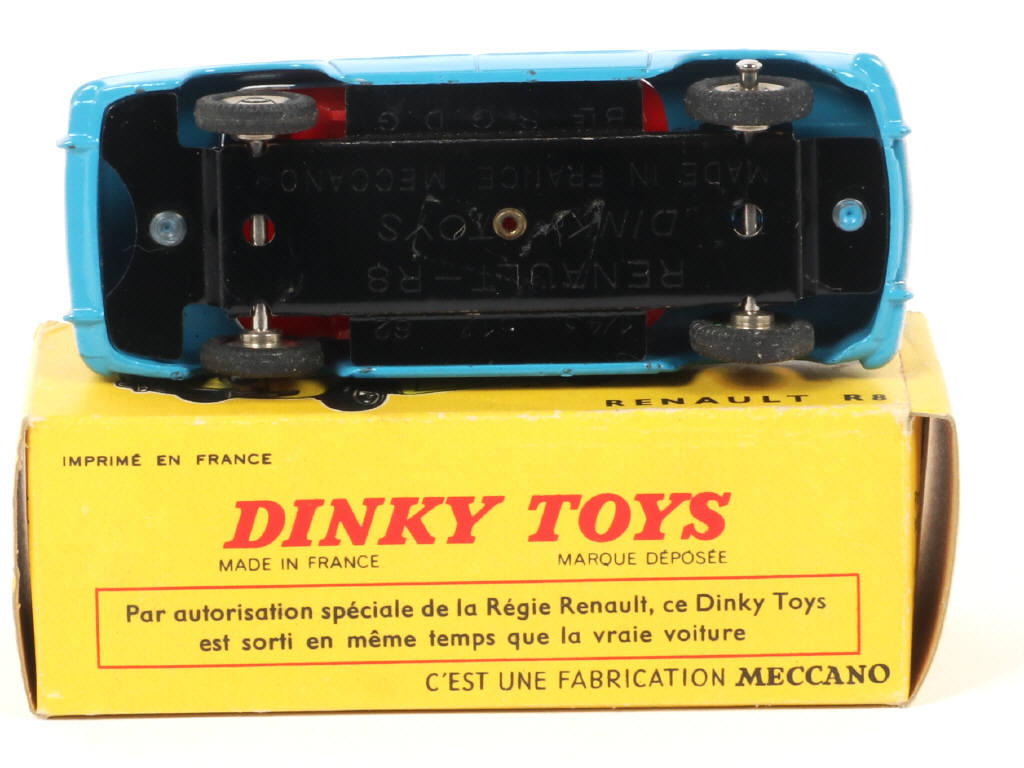 Lot 167 - DINKY TOYS (FRANCE) (1)