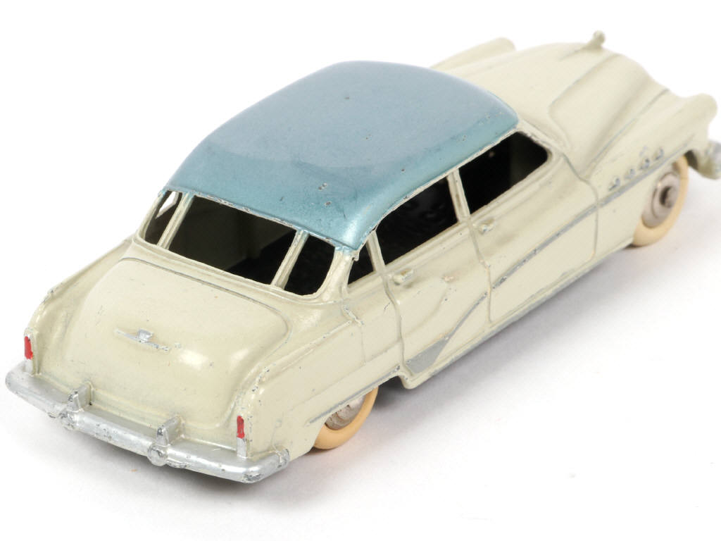 Lot 90 - DINKY TOYS (FRANCE) (1)