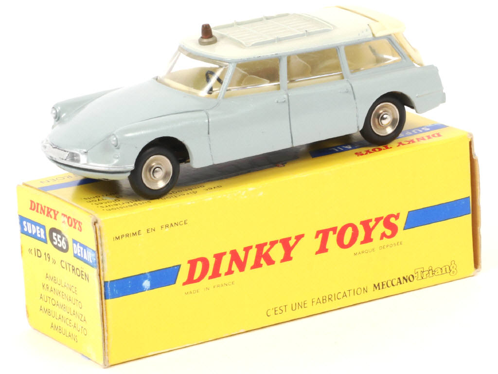 Lot 46 - DINKY TOYS (FRANCE) (1)