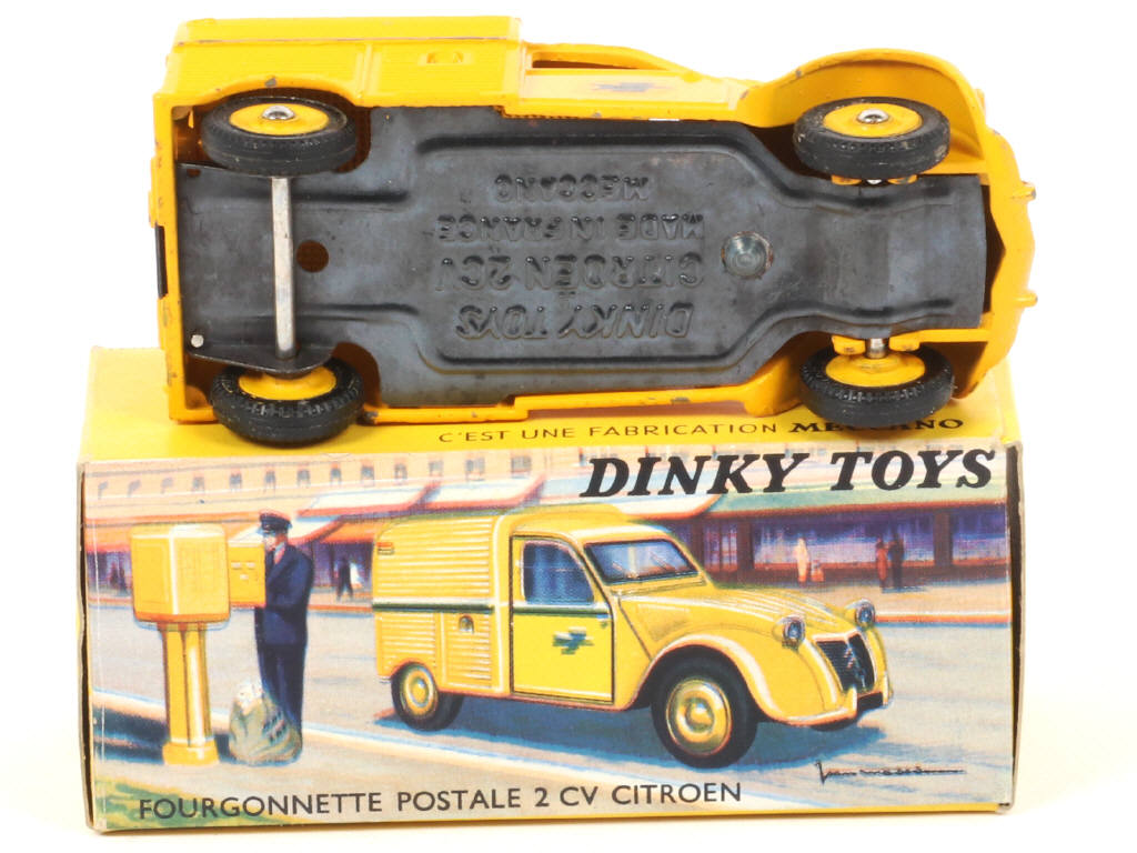 Lot 54 - DINKY TOYS (FRANCE) (1)