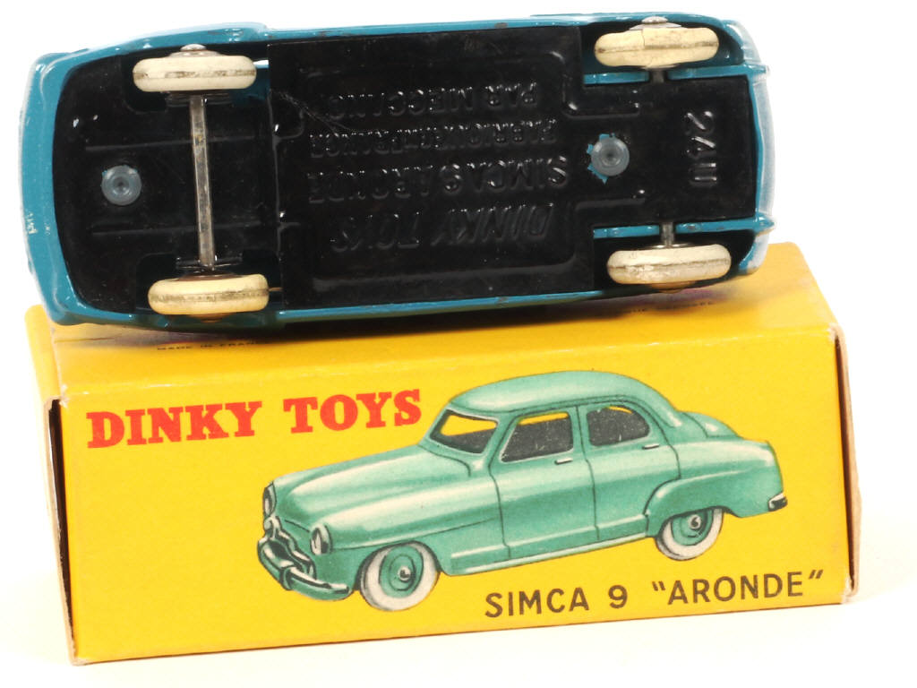 Lot 74 - DINKY TOYS (FRANCE) (1)