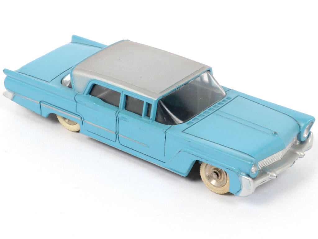 Lot 95 - DINKY TOYS (FRANCE) (1)