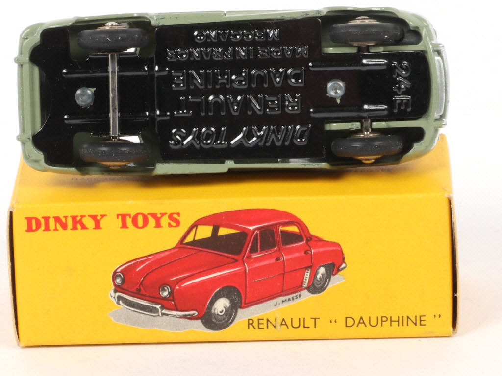 Lot 57 - DINKY TOYS (FRANCE) (1)
