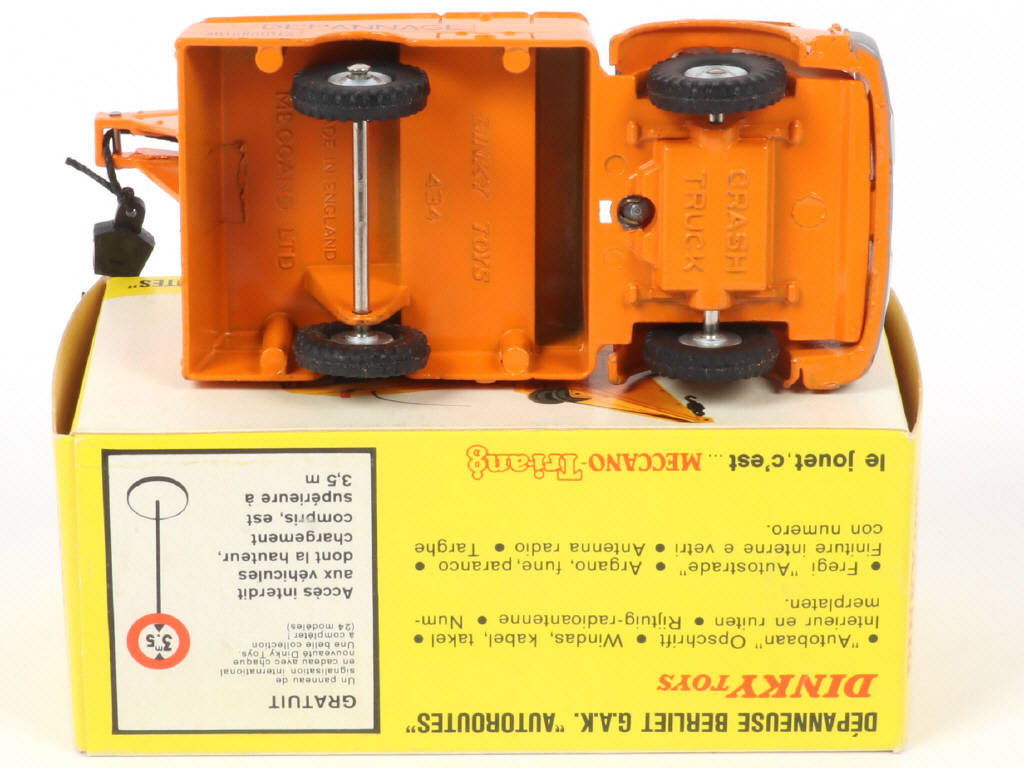 Lot 118 - DINKY TOYS (FRANCE) (1)