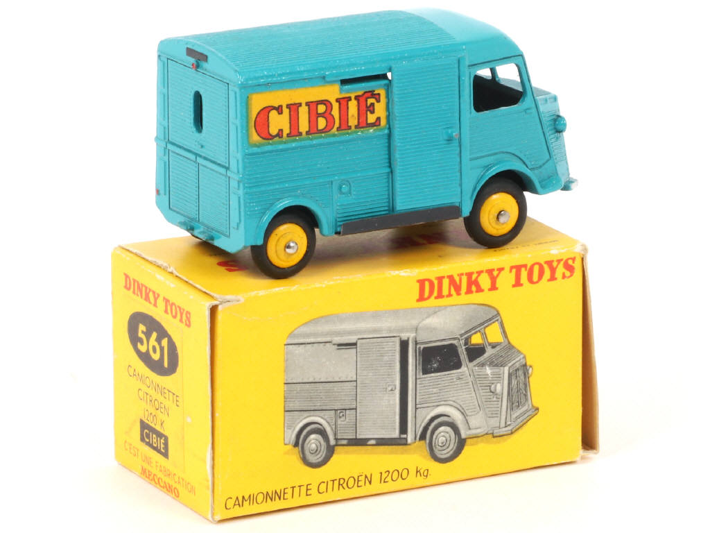 Lot 103 - DINKY TOYS (FRANCE) (1)