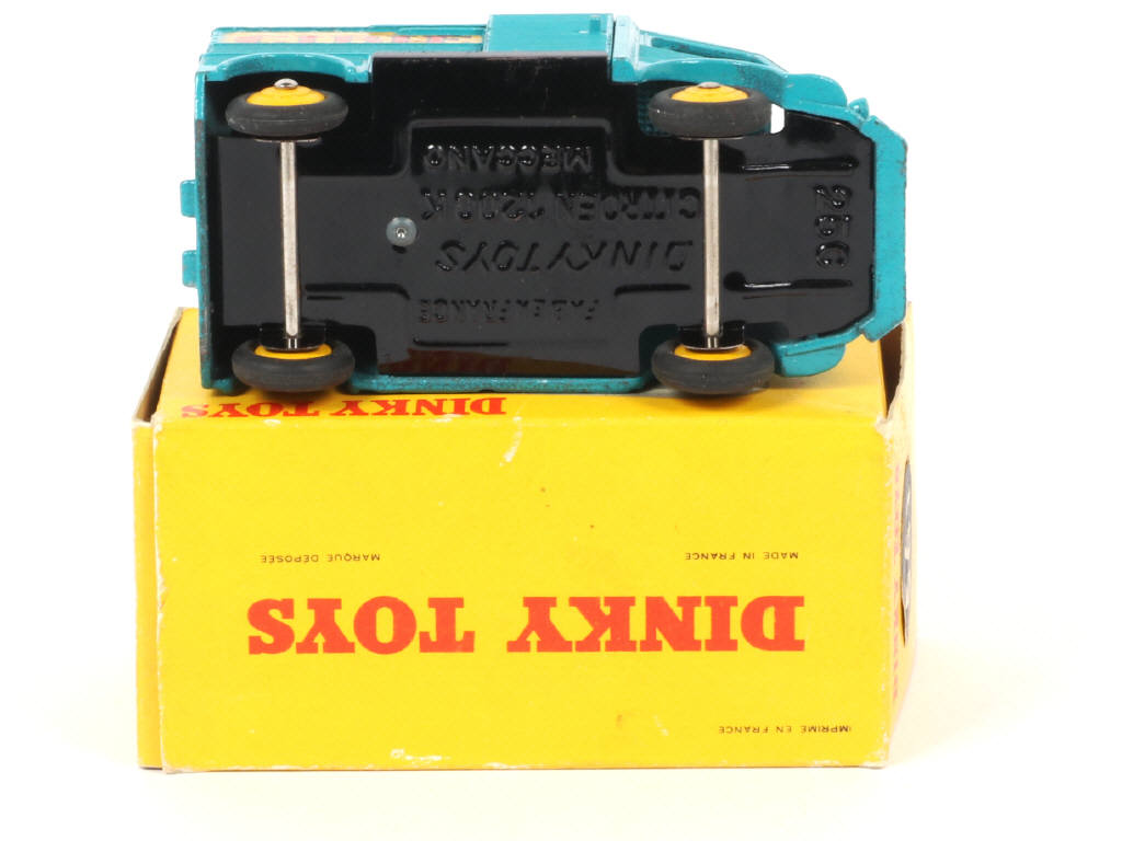 Lot 103 - DINKY TOYS (FRANCE) (1)