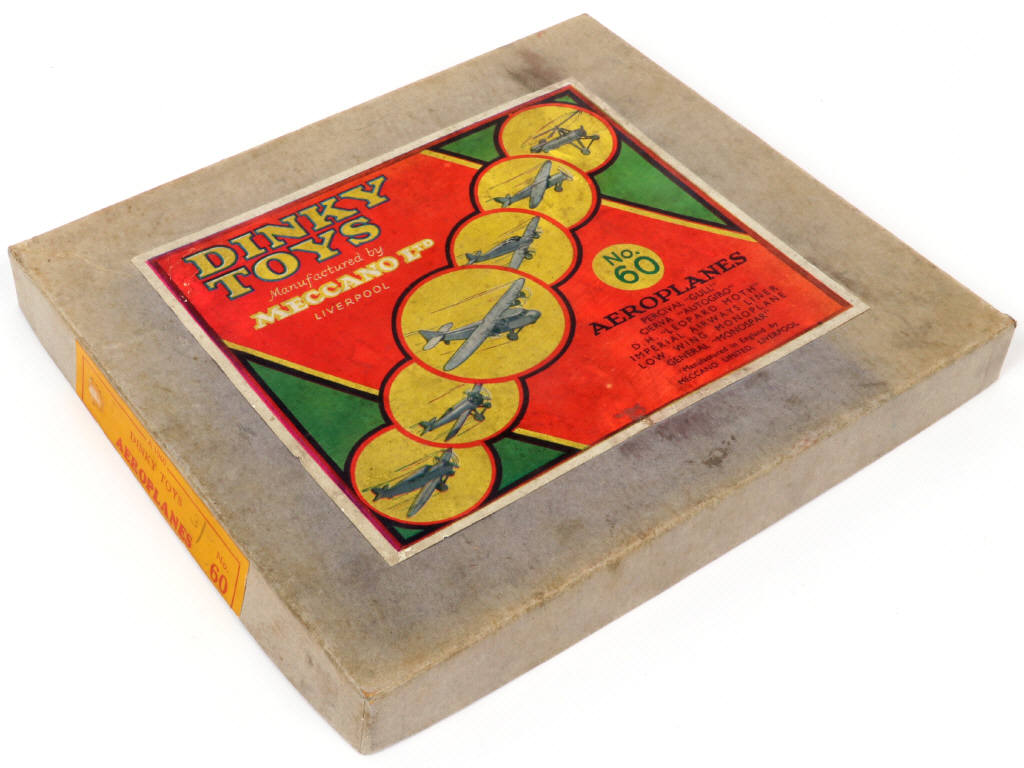 Lot 133 - DINKY TOYS (GB) (1)