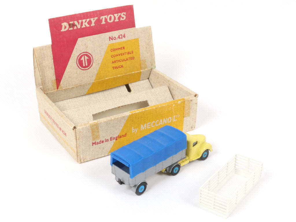 Lot 158 - DINKY TOYS (GB) (1)