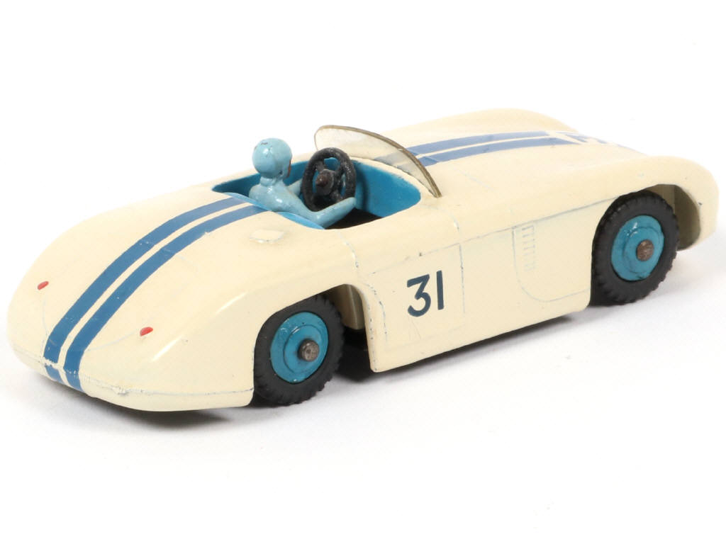Lot 142 - DINKY TOYS (GB) (1)