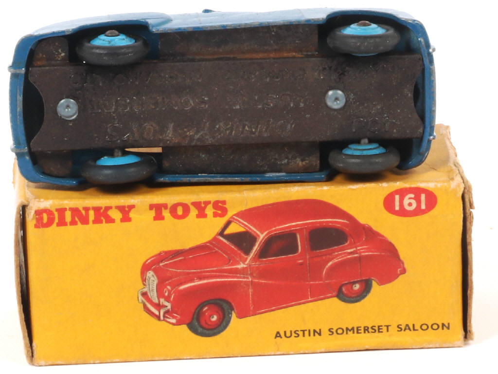 Lot 149 - DINKY TOYS (GB) (1)