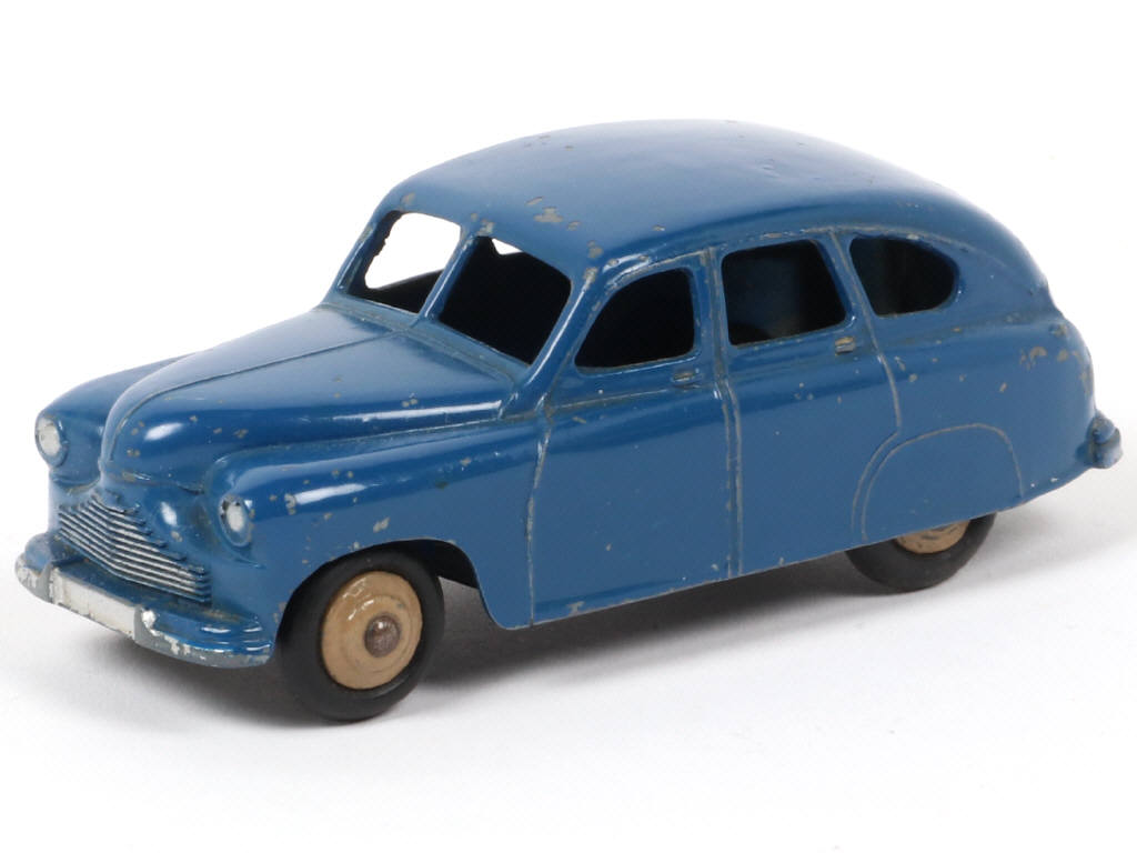 Lot 143 - DINKY TOYS (GB) (1)