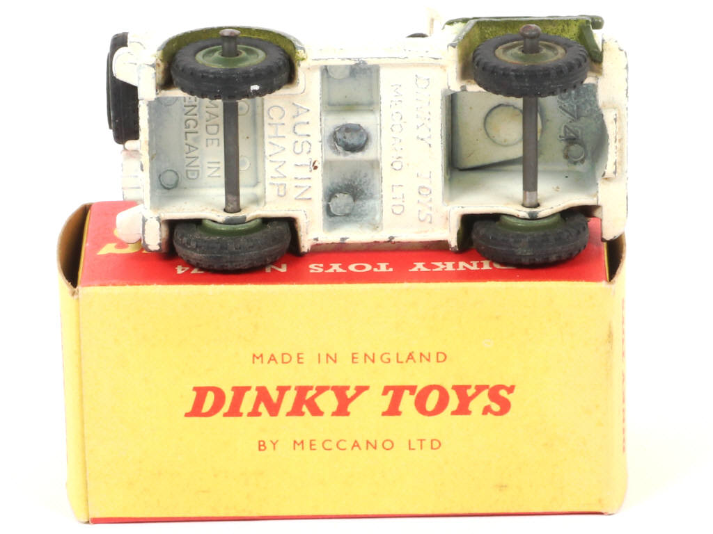 Lot 152 - DINKY TOYS (GB) (1)