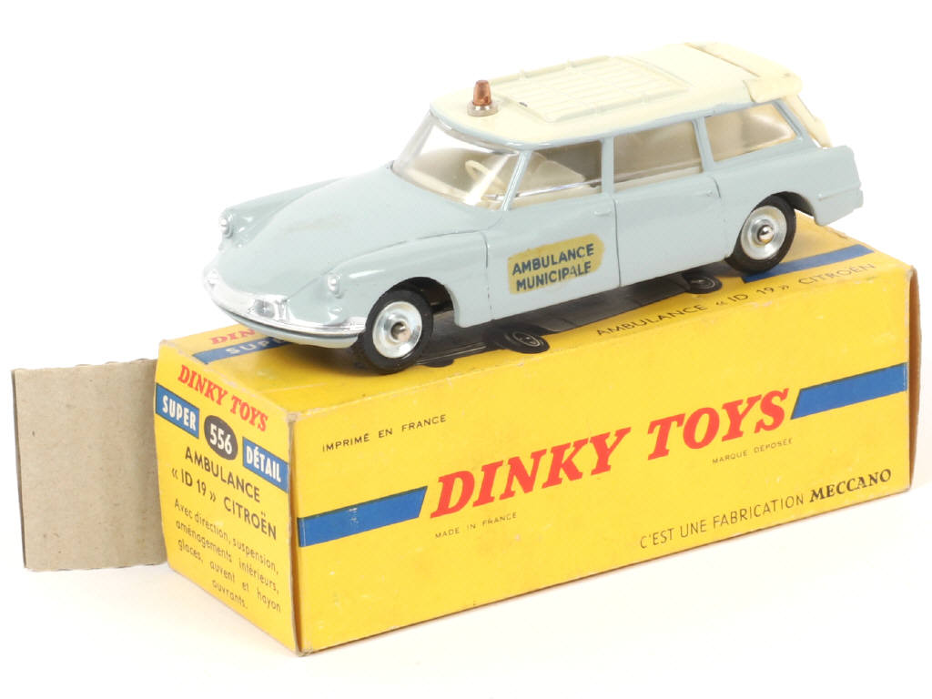 Lot 47 - DINKY TOYS (FRANCE) (1)