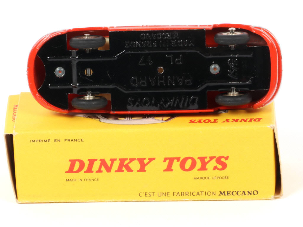 Lot 79 - DINKY TOYS (FRANCE) (1)