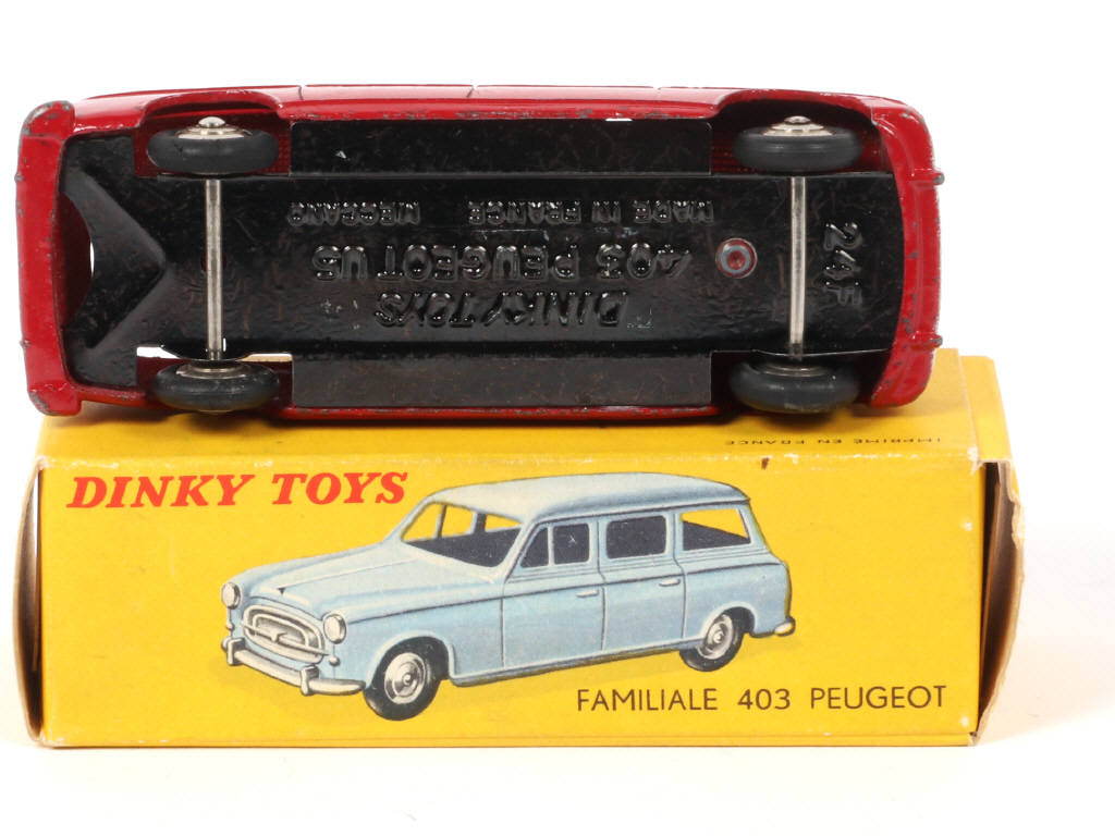 Lot 67 - DINKY TOYS (FRANCE) (1)
