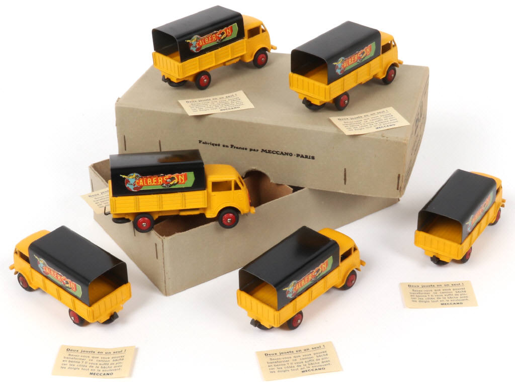Lot 97 - DINKY TOYS (FRANCE) (7)