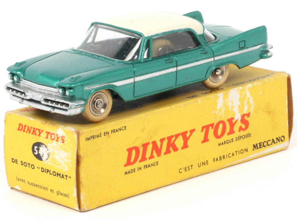 Lot 93 - DINKY TOYS (FRANCE) (1)