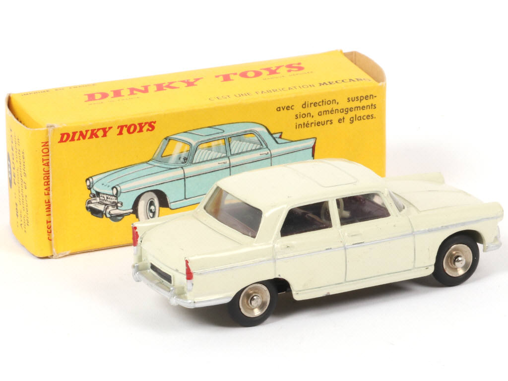Lot 70 - DINKY TOYS (FRANCE) (1)