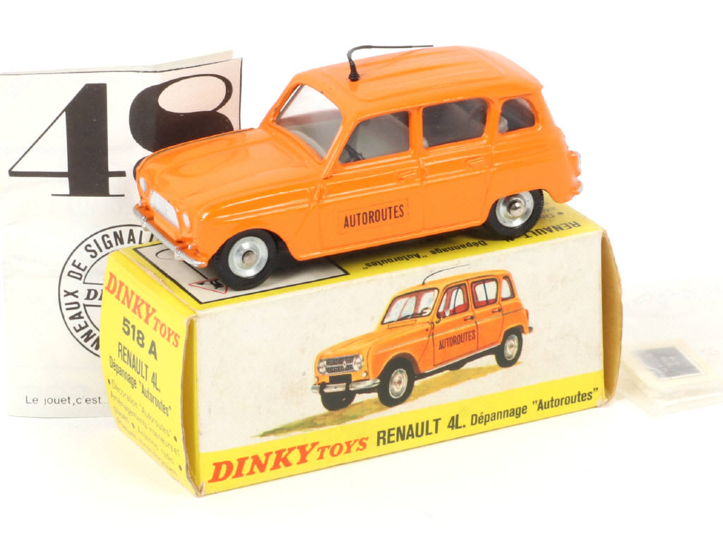 Lot 62 - DINKY TOYS (FRANCE) (1)