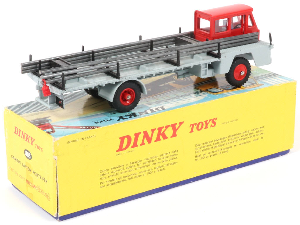 Lot 123 - DINKY TOYS (FRANCE) (1)