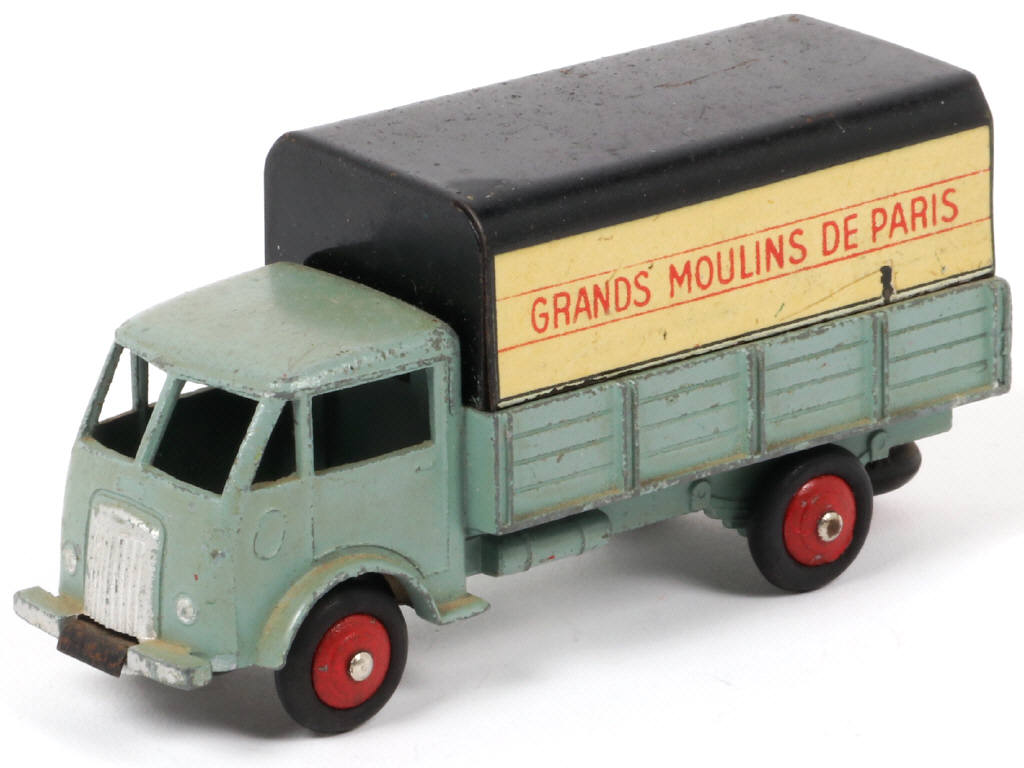 Lot 99 - DINKY TOYS (FRANCE) (1)