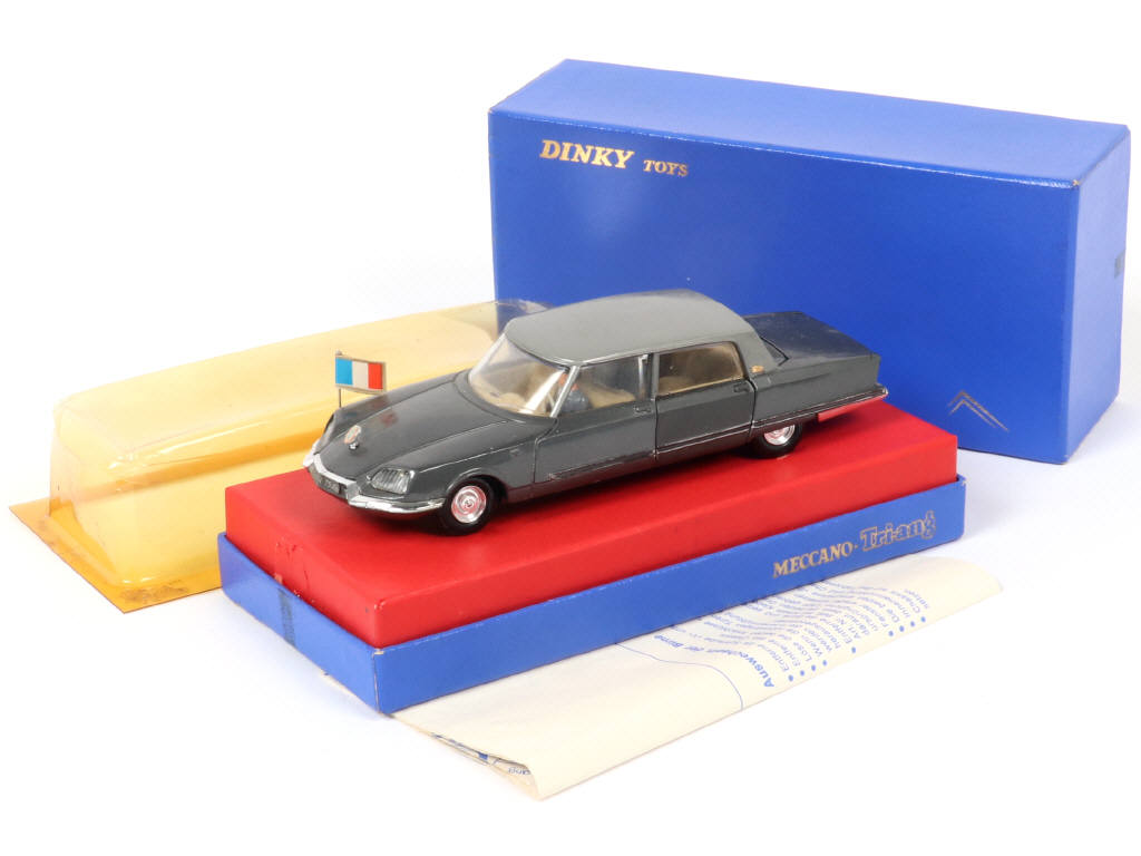 Lot 50 - DINKY TOYS (FRANCE) (1)