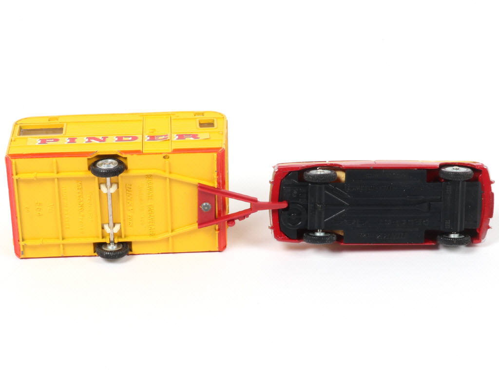 Lot 126 - DINKY TOYS (FRANCE) (1)