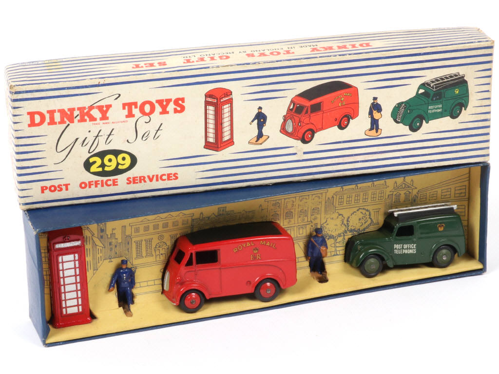 Lot 167 - DINKY TOYS (GB) (1)