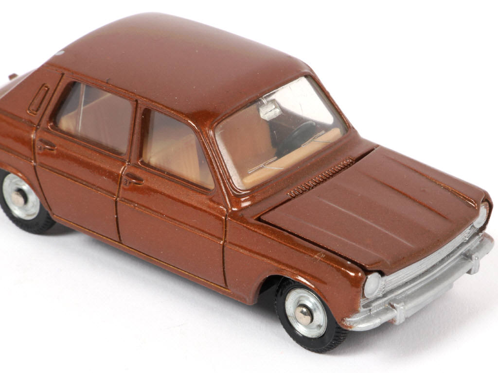 Lot 77 - DINKY TOYS (FRANCE) (1)
