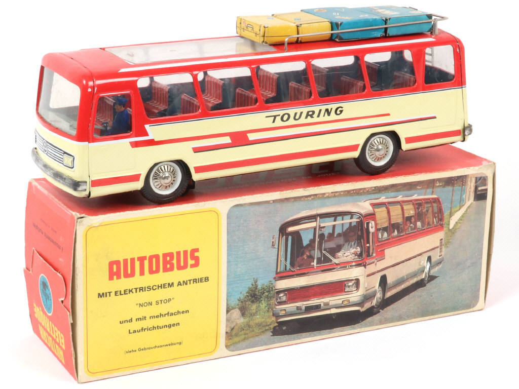Lot 303 - JOUSTRA (FRANCE) (1)