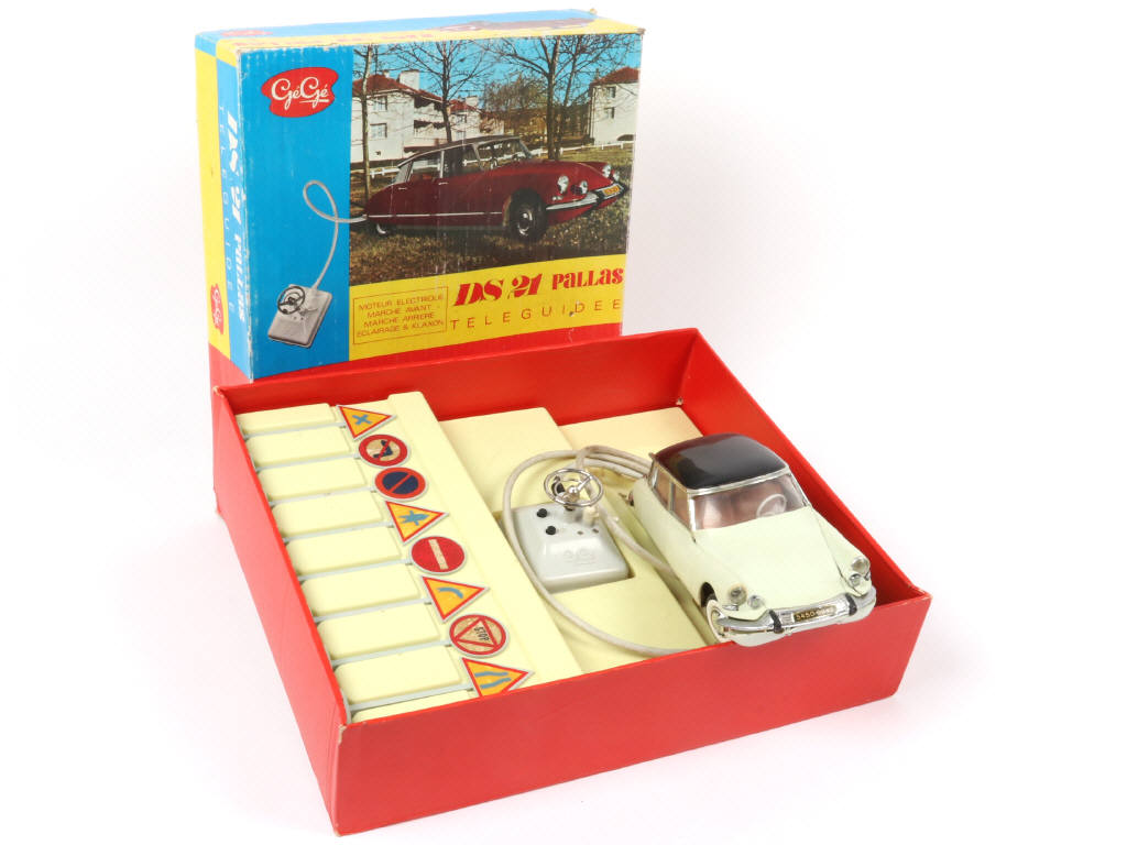 Lot 235 - GEGE (FRANCE) (1)