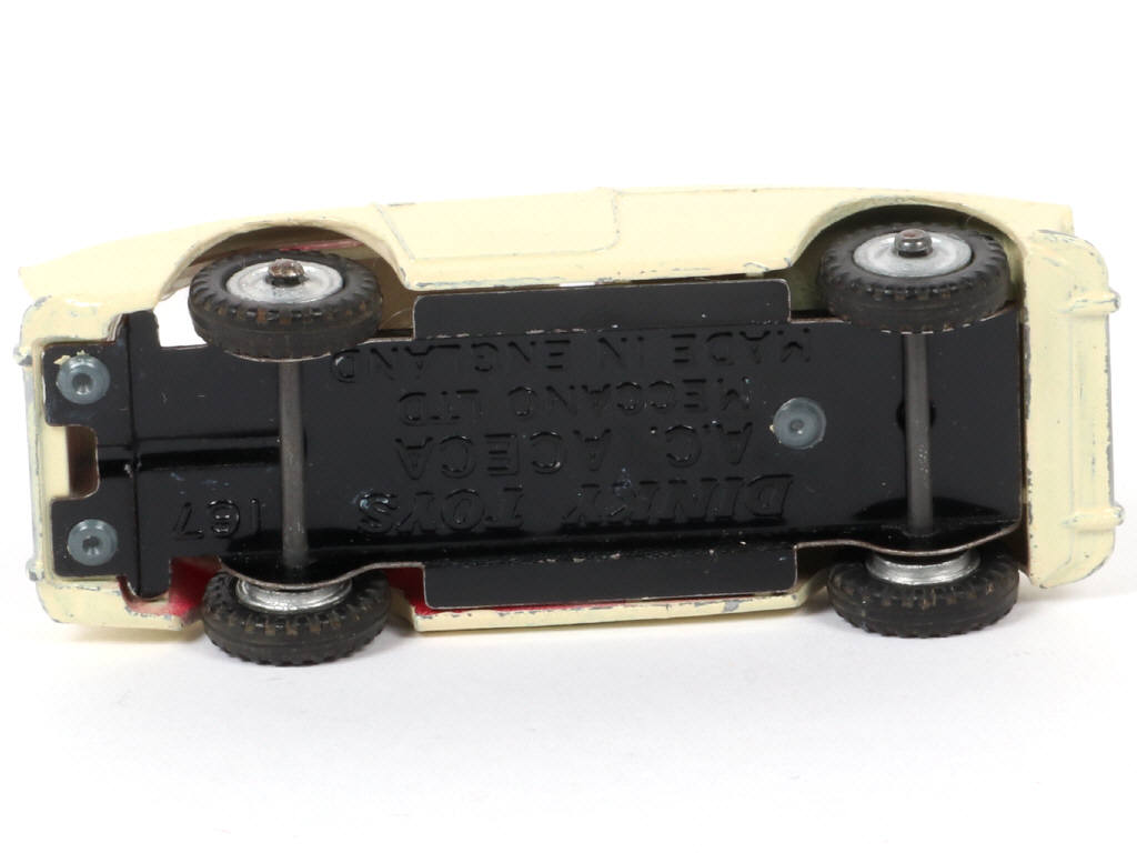Lot 147 - DINKY TOYS (GB) (1)