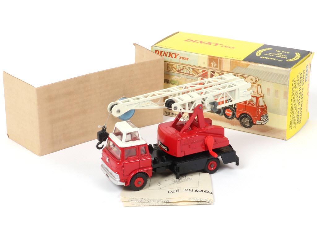 Lot 161 - DINKY TOYS (GB) (1)