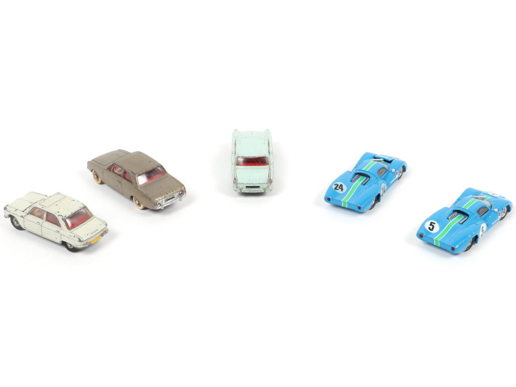 Lot 52 - DINKY TOYS (FRANCE) (5)