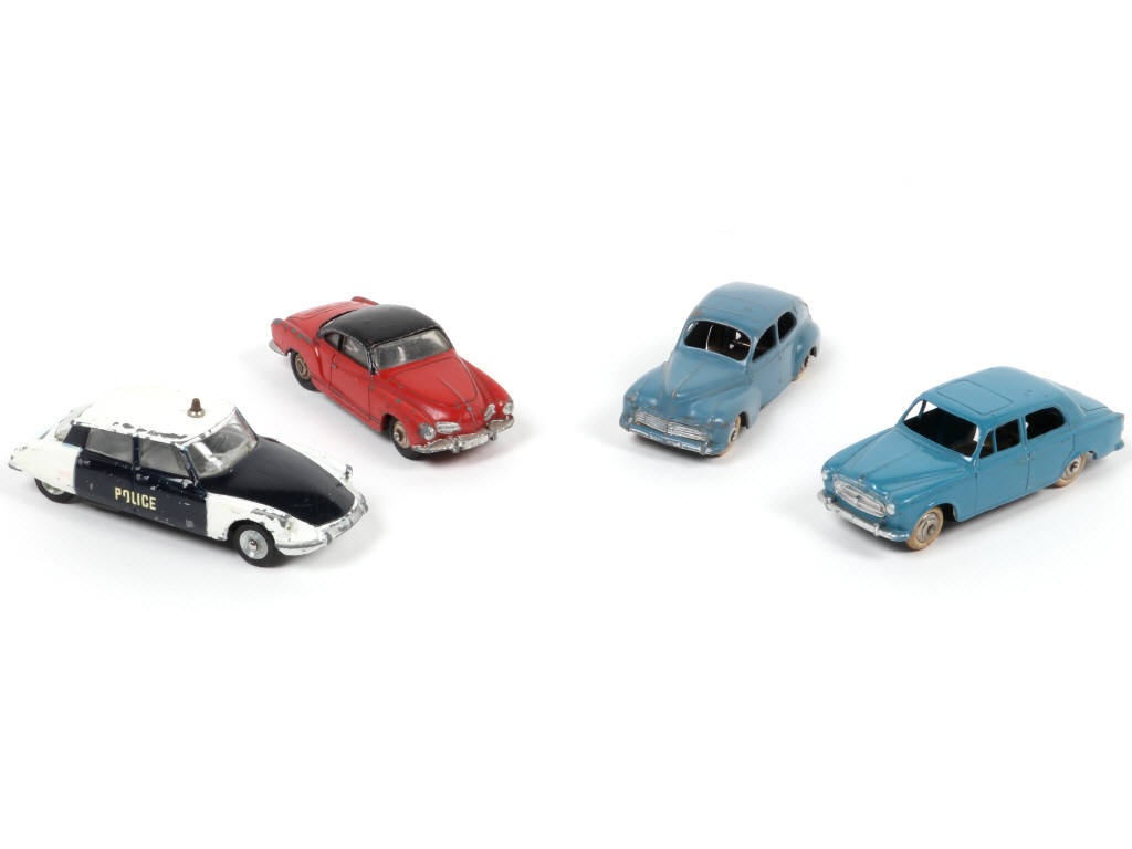 Lot 61 - DINKY TOYS (FRANCE) (4)