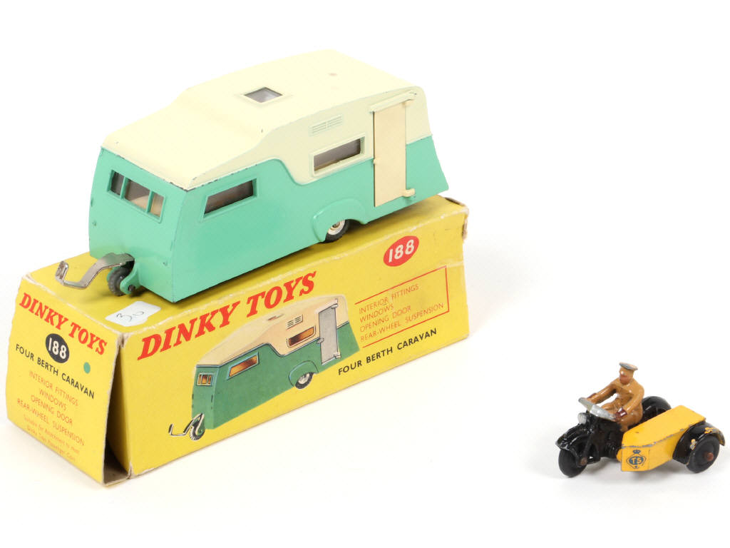 Lot 111 - DINKY TOYS (FRANCE) (2)