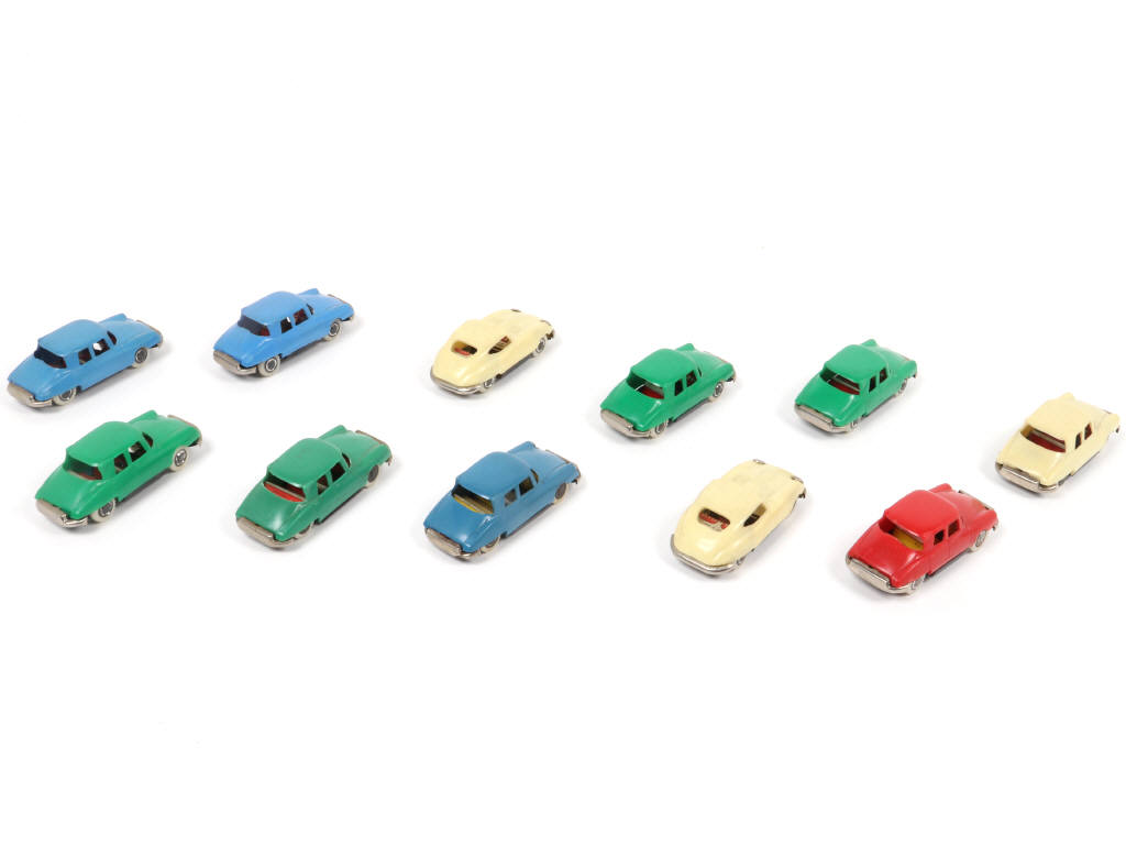 Lot 228 - DIVERS (JAPON) (11)