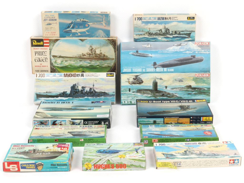 Lot 25 - DIVERS (13)