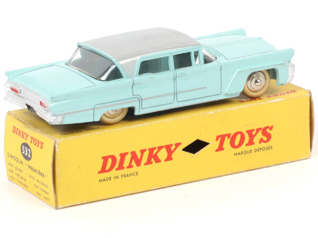 Lot 182 - DINKY TOYS (FRANCE) (1)