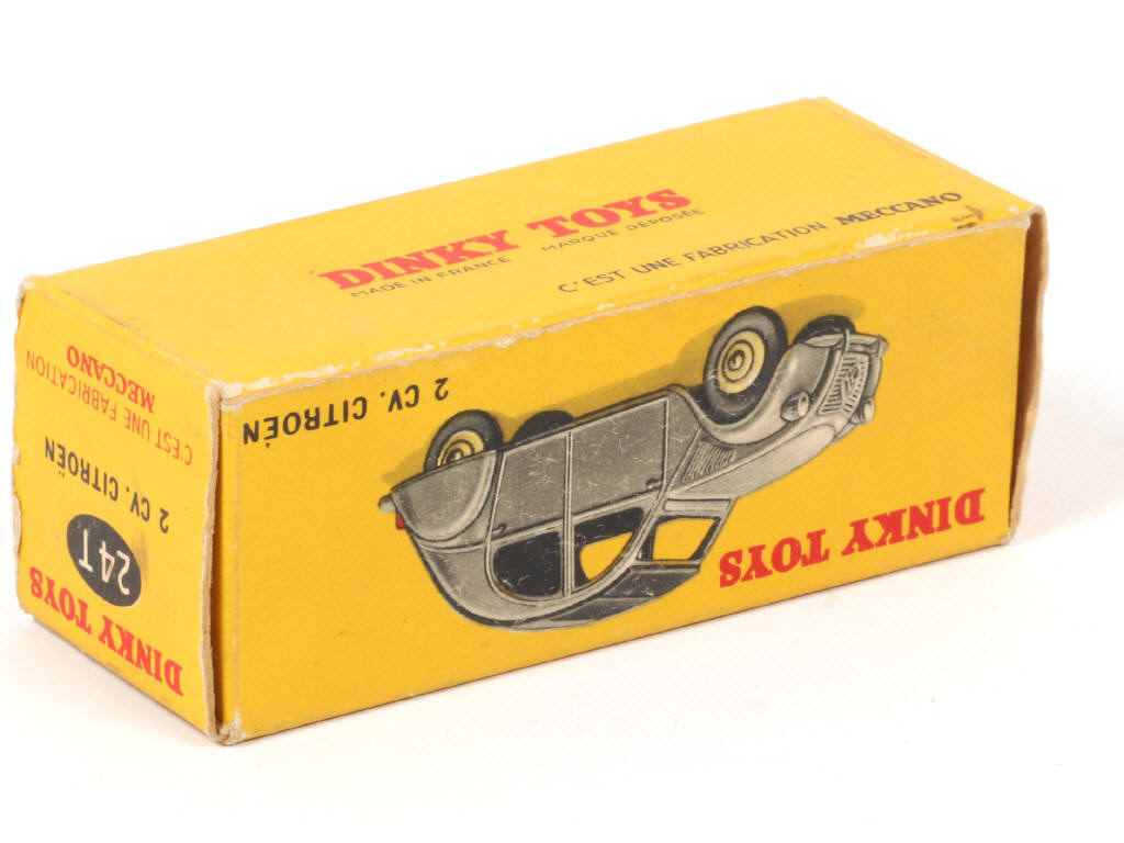 Lot 181 - DINKY TOYS (FRANCE) (1)