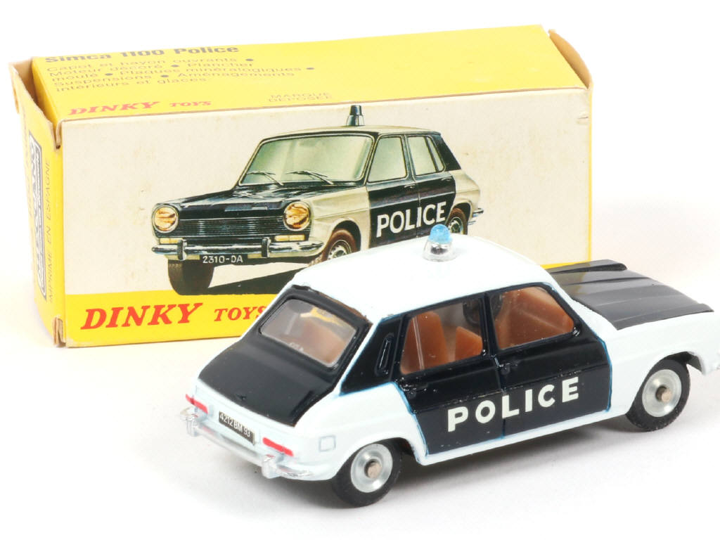 Lot 208 - DINKY TOYS (FRANCE) (1)