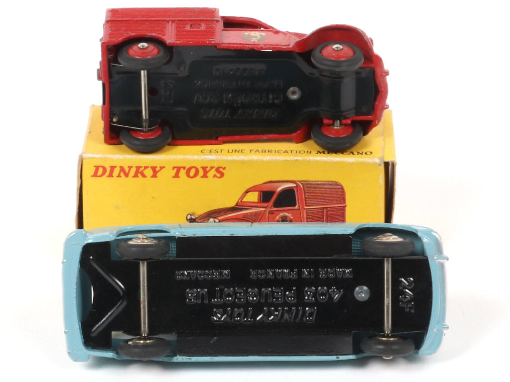 Lot 221 - DINKY TOYS (FRANCE) (2)