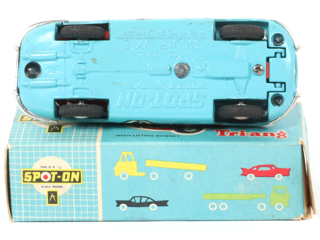 Lot 118 - SPOT-ON (GB) (1)