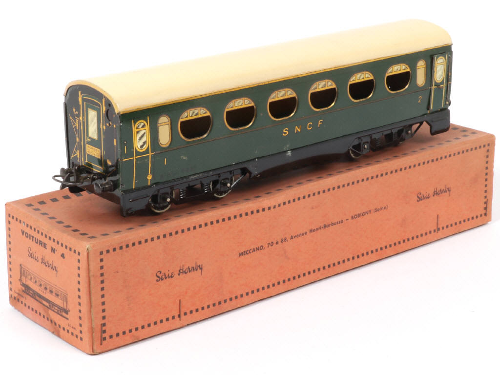 Lot 18 - HORNBY 'O' (FRANCE) (1)
