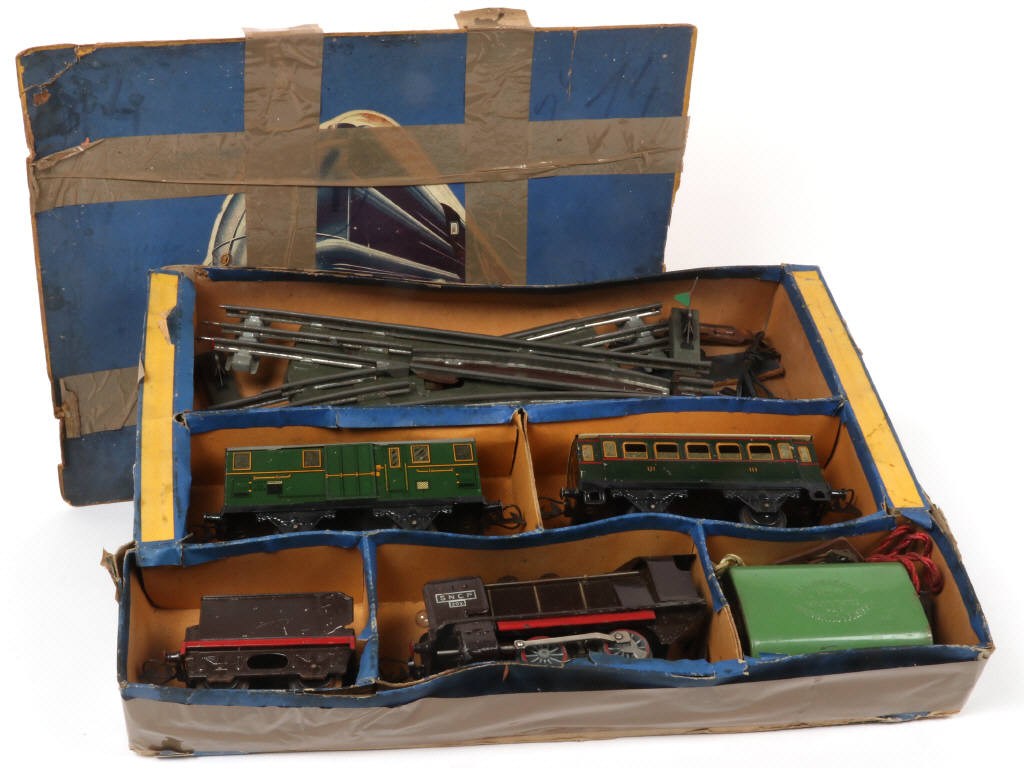Lot 20 - HORNBY 'O' (FRANCE) (1)